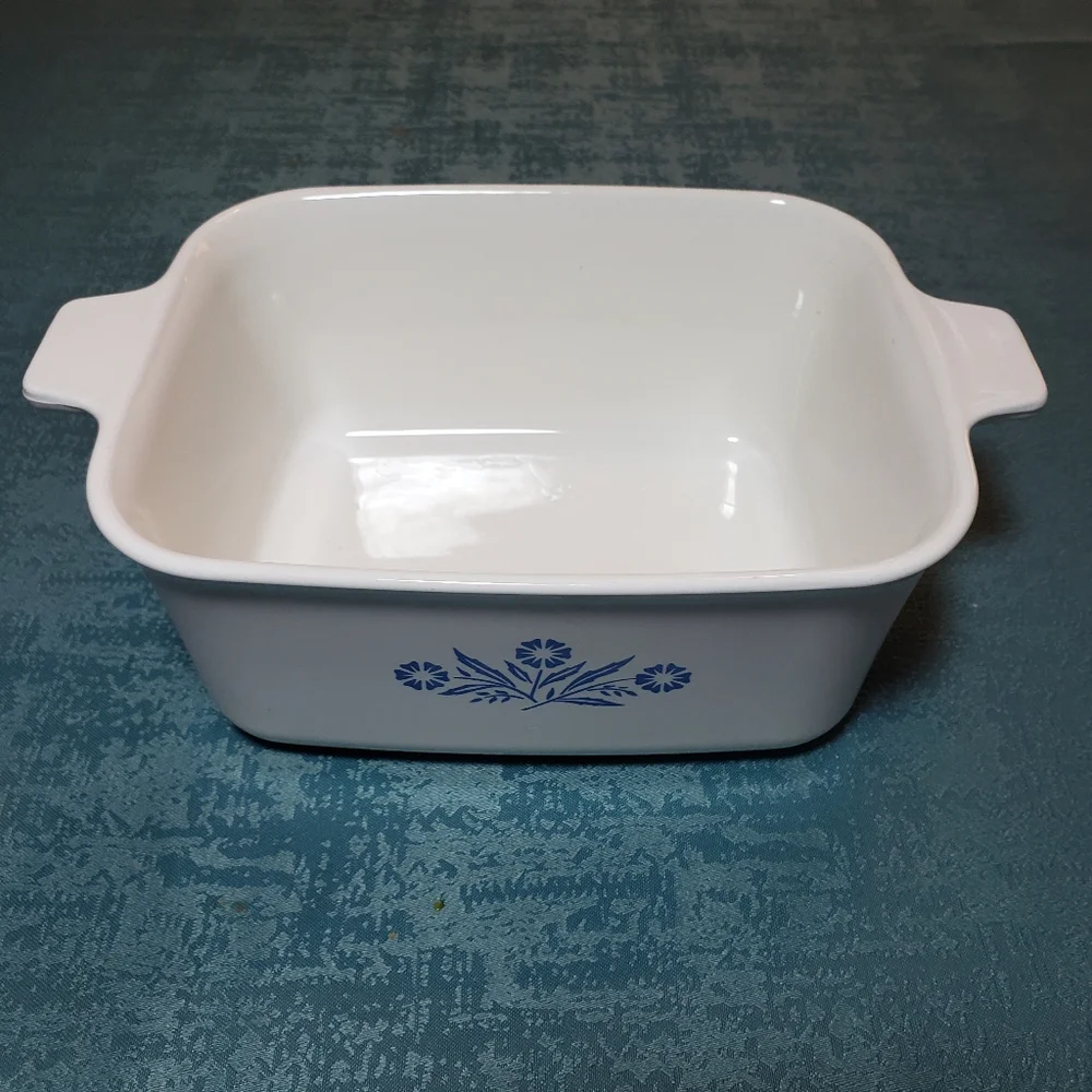 CORNING WARE P-4-B-1 Blue Cornflower Cookware, 1 1/2 Qt Loaf Pan made in…